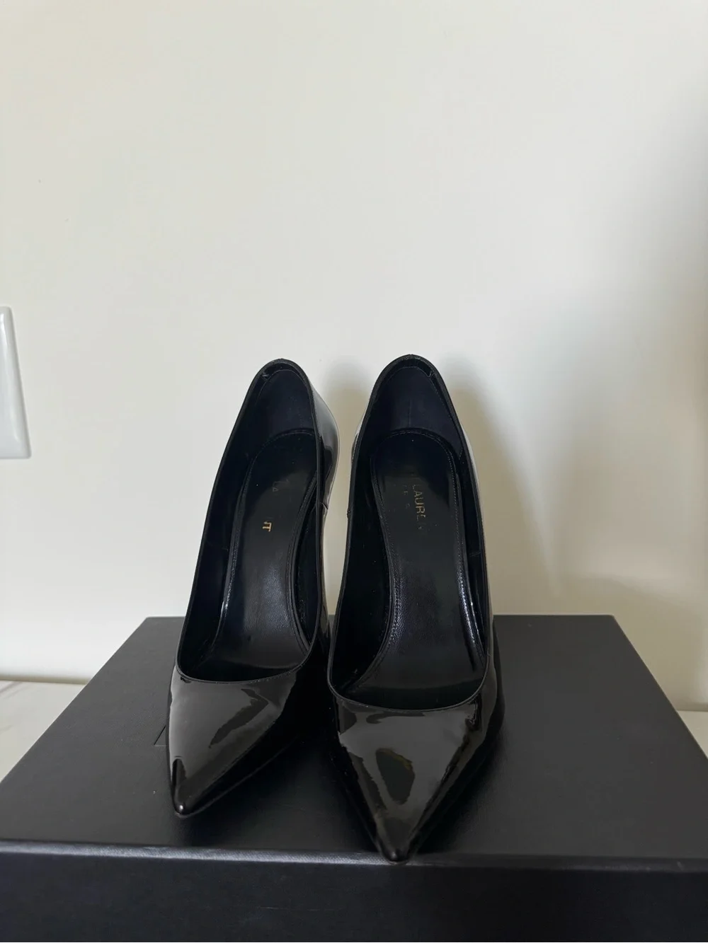 Saint Laurent Opyum YSL Heel Black Patent Leather Pumps - Picture 3 of 11